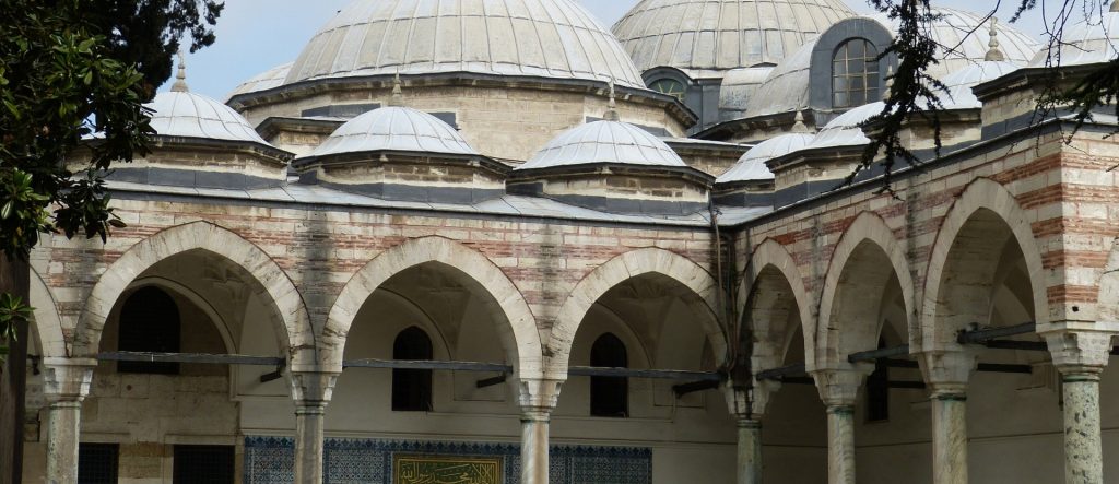 The magnificent conqueror 's Pavilion at Topkapi Palace,